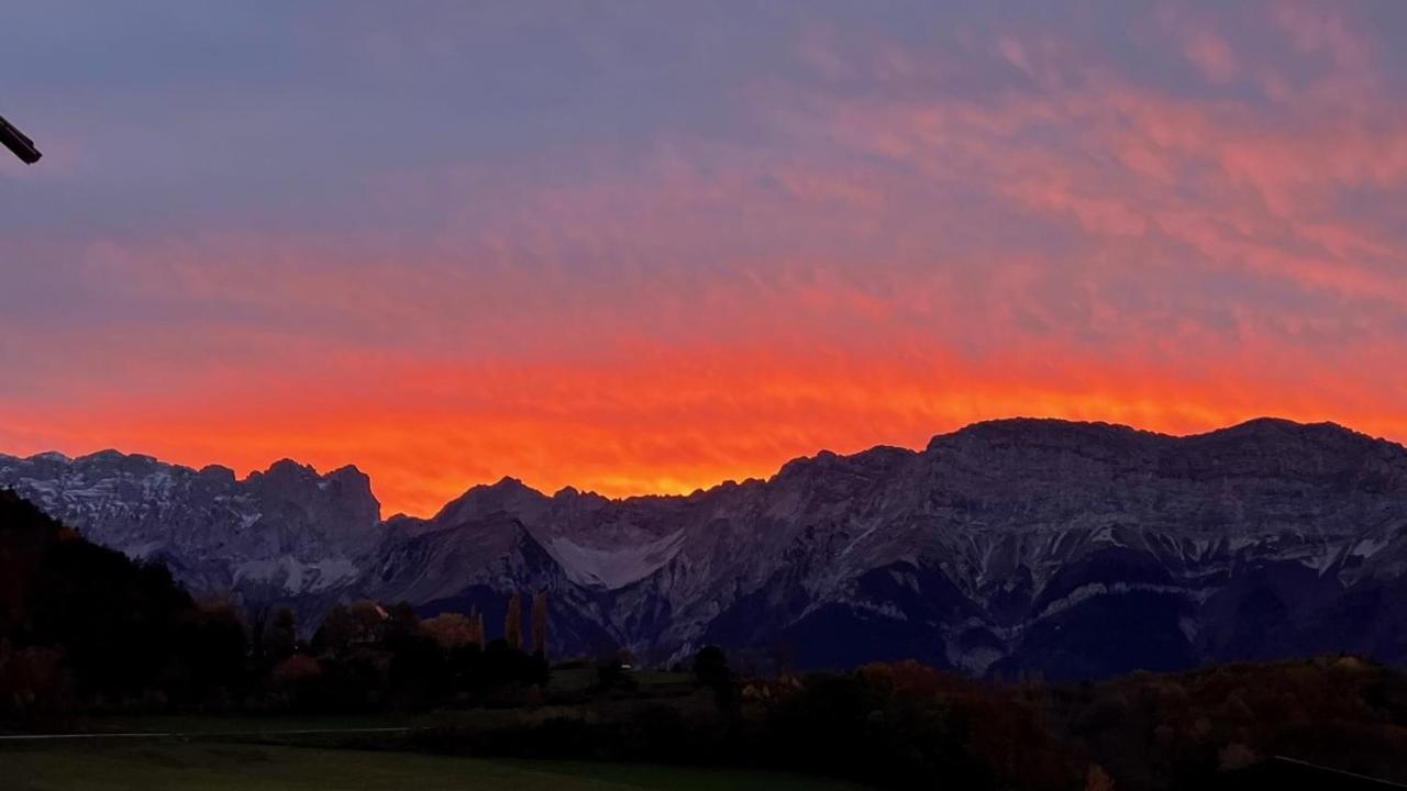 Superbe Appartement Aubessagne Extérieur photo