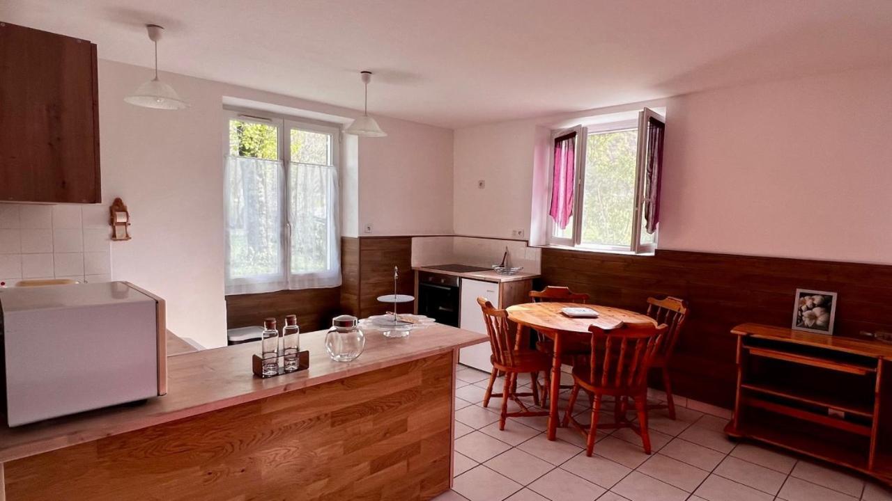 Superbe Appartement Aubessagne Extérieur photo