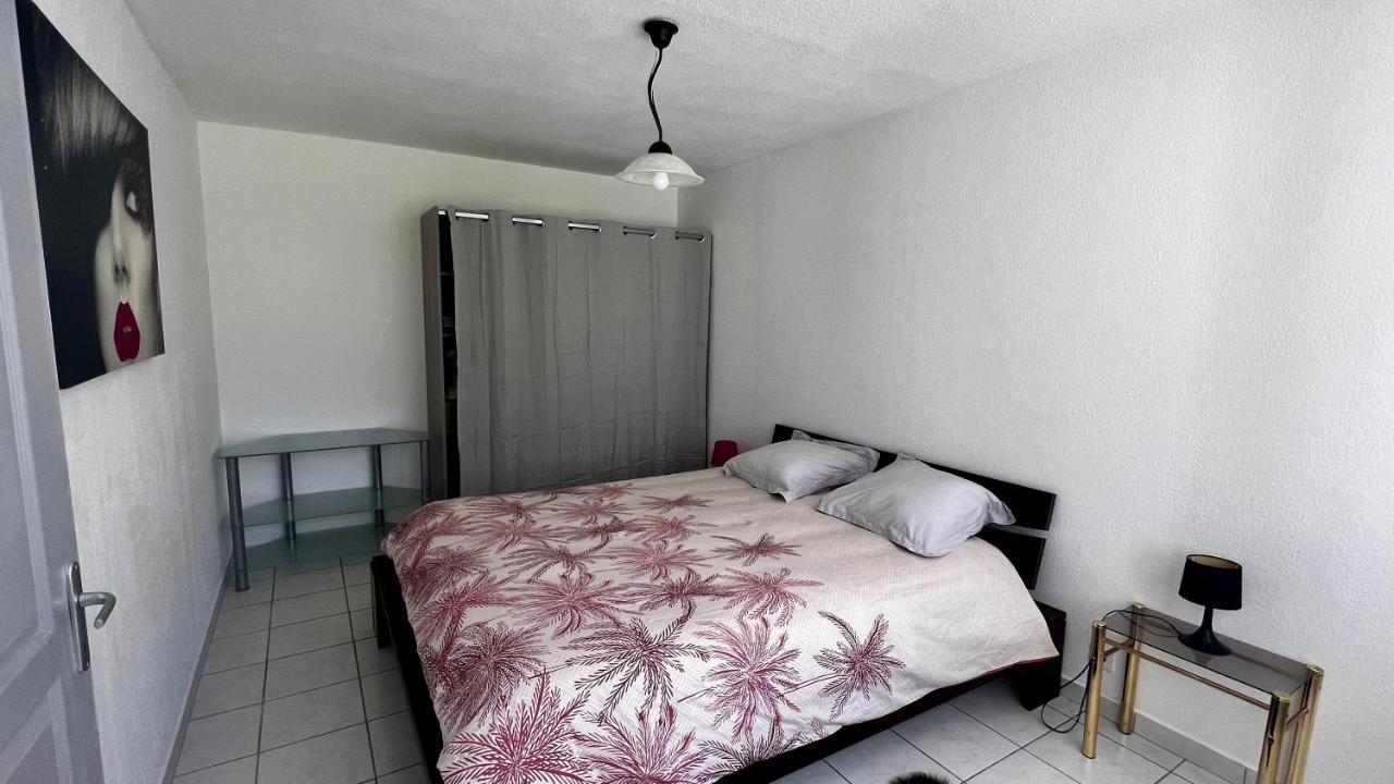 Superbe Appartement Aubessagne Extérieur photo