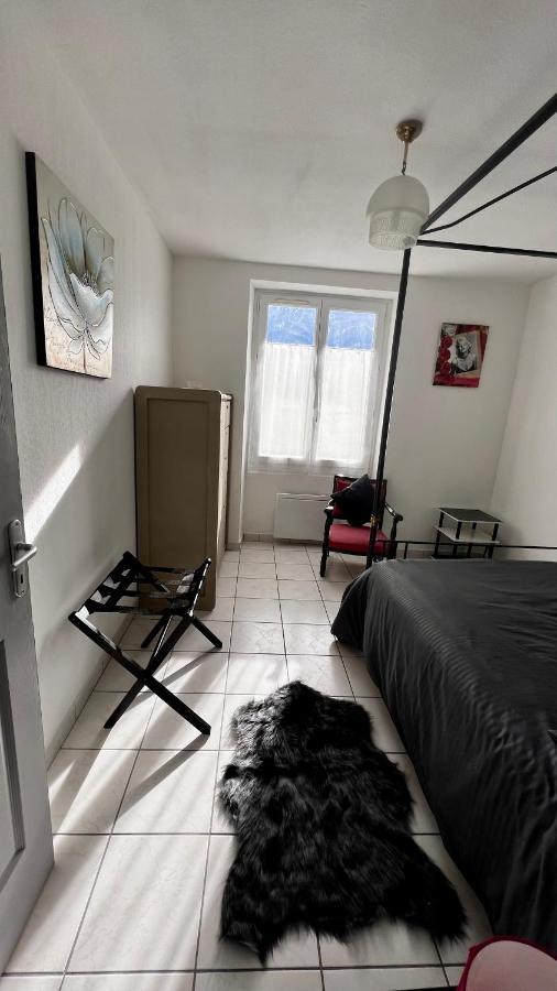 Superbe Appartement Aubessagne Extérieur photo